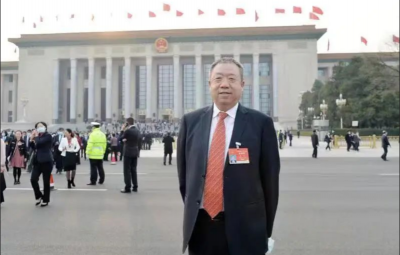 全国人大代表、九洲国际官网董事长焦云带来5份建言，建议对东北企业开启上视装绿色通路”